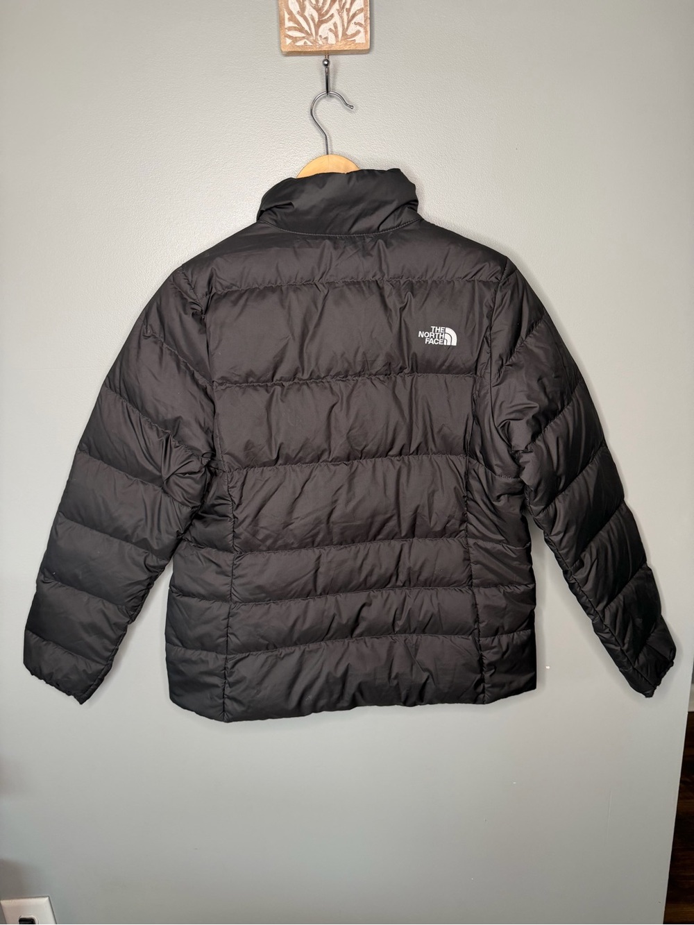 The North Face 550 Down Puffer - Picture 3 of 11